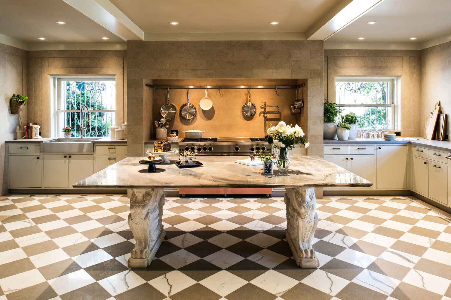 Jaimie Belew Interior Design & David Armour Architecture | Photo by Drew Kelly Slab