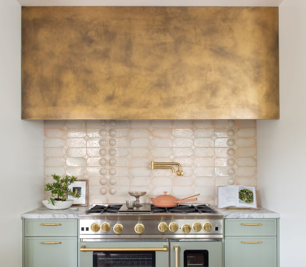 Regan Baker Design | Photo by Suzanna Scott Slab