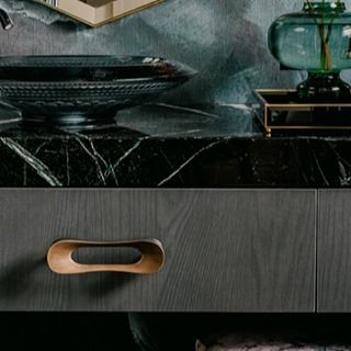 Jeffrey Neve Interior Design | Photo by Christopher Stark Slab