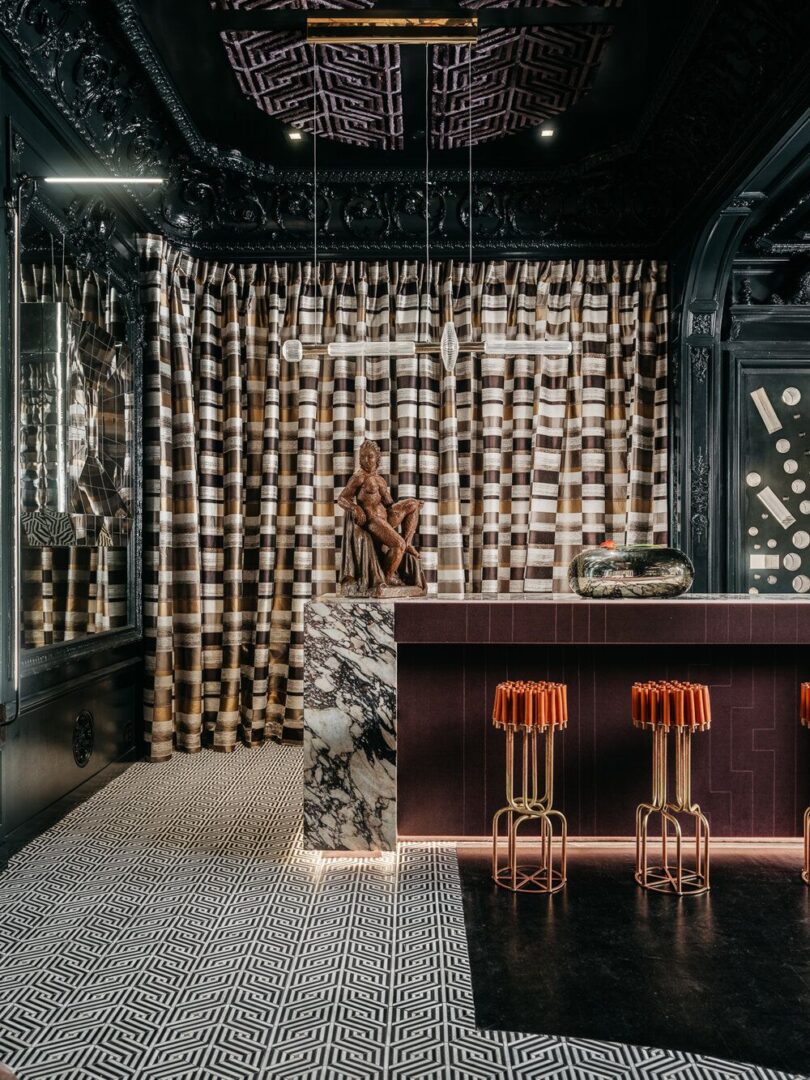 Applegate Tran Interiors | Photo by Christopher Stark Slab