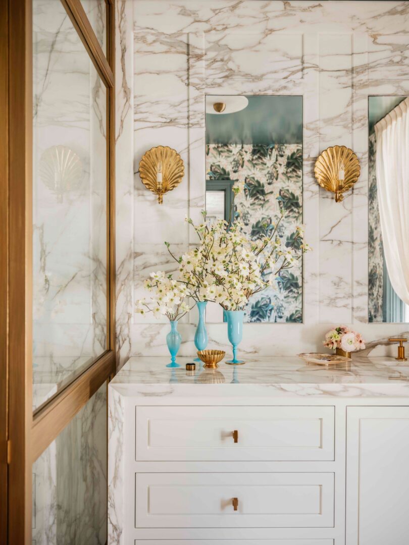 Julie Roots Interiors | Photo by Christopher Stark Slab