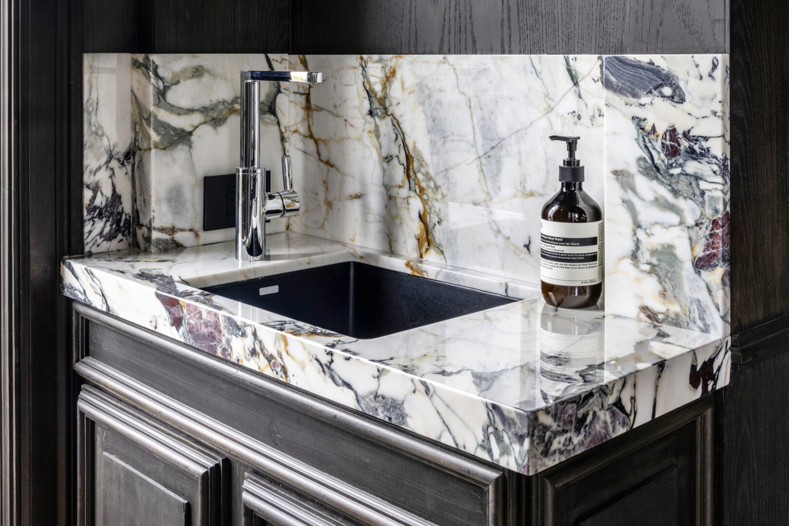 Lizette Marie Interiors | Breccia Capraia Polished Marble | Photo by Vivian Johnson Slab