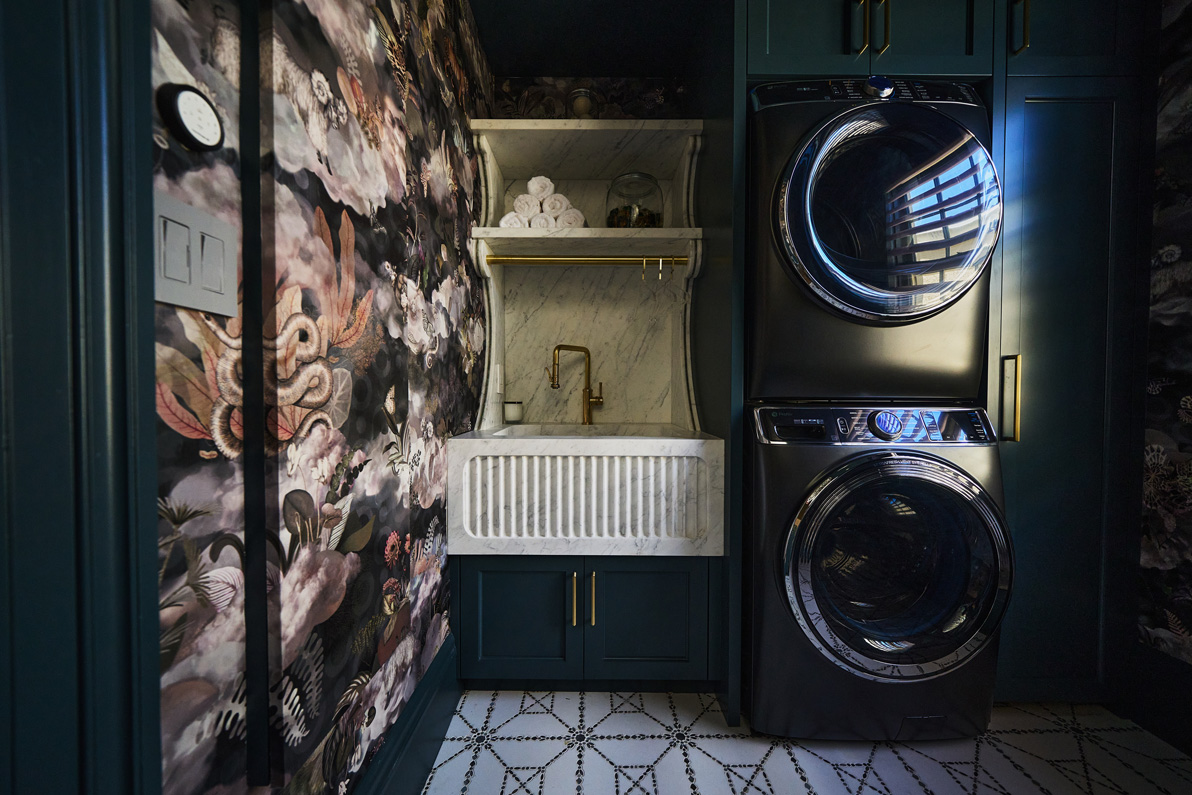Designer: Rococo & Taupe | Photographer: Arthur Alvarez | Material: Statuarietto Honed Marble Slab