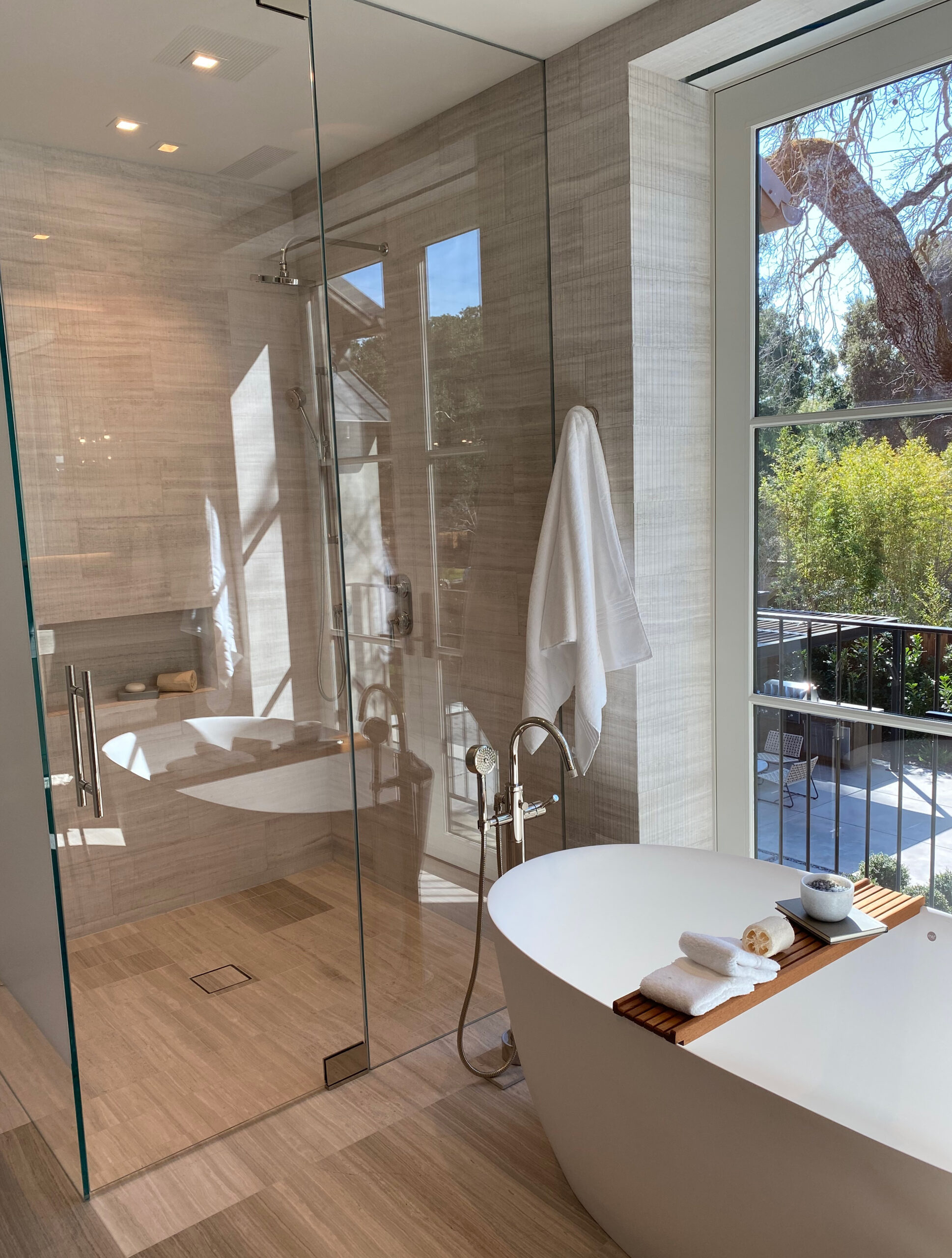 Designer: Lamb Partners | Material: Acero