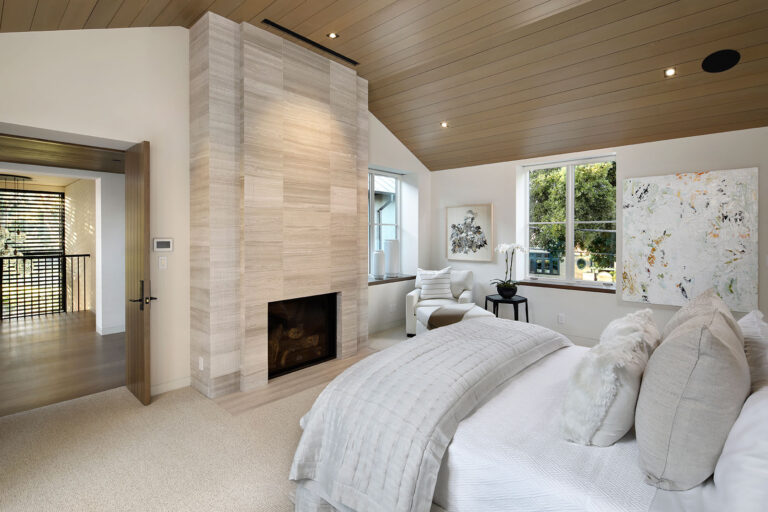 Designer: Lamb Partners | Material: Acero