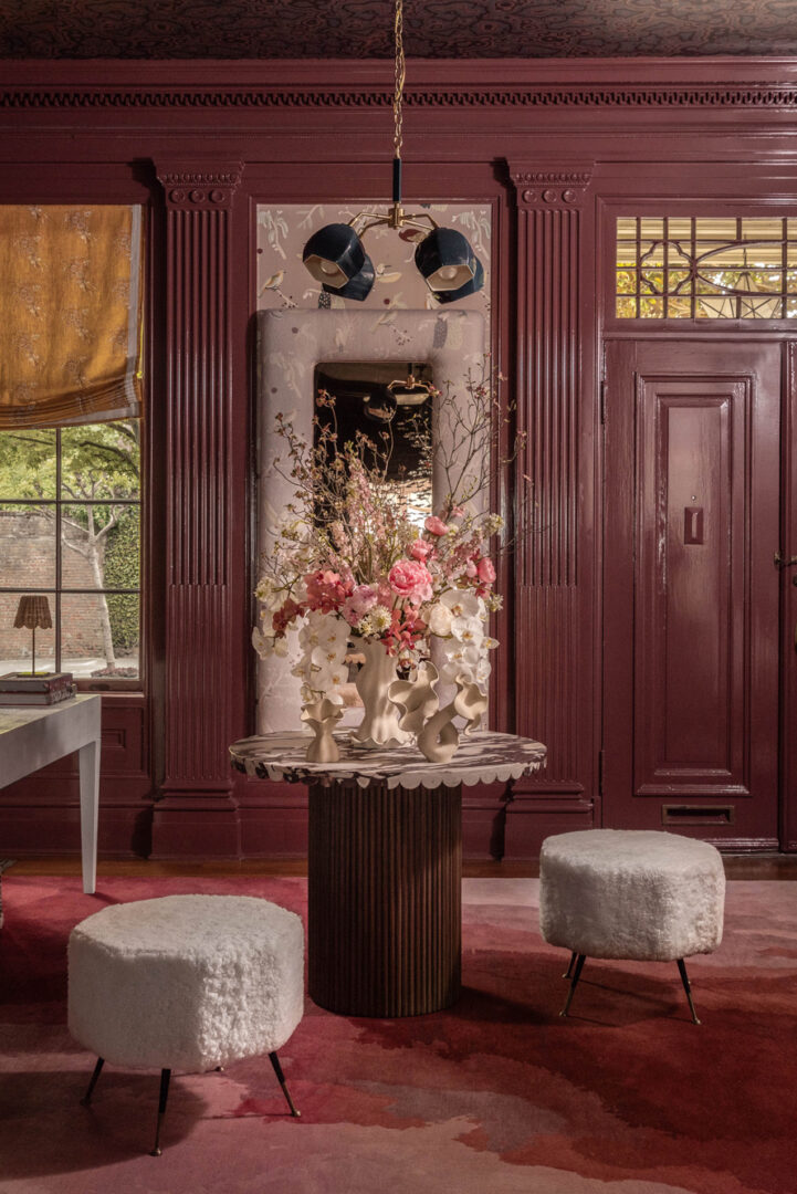 Designer: DECORATE with Nancy Evars & Evars Collective | Photographer: Sencreativo | Material: Calacatta Viola Leather Tile Slab