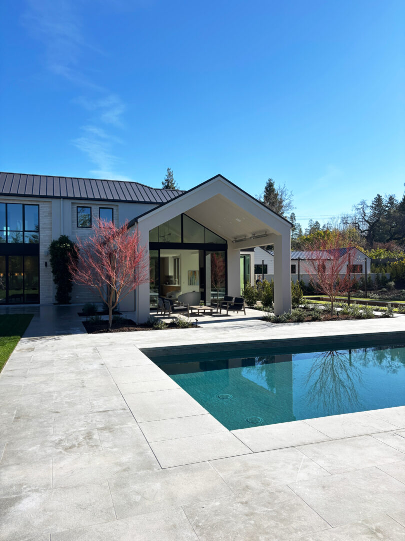 Architect, Designer & Builder: PPG | Material: Seville Flamed & Brushed Slab