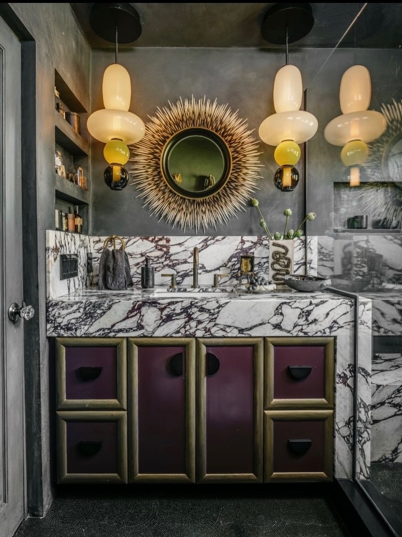 Designer: Caroline Lizarraga | Photographer: Christopher Stark | Material: Calacatta Viola Marble