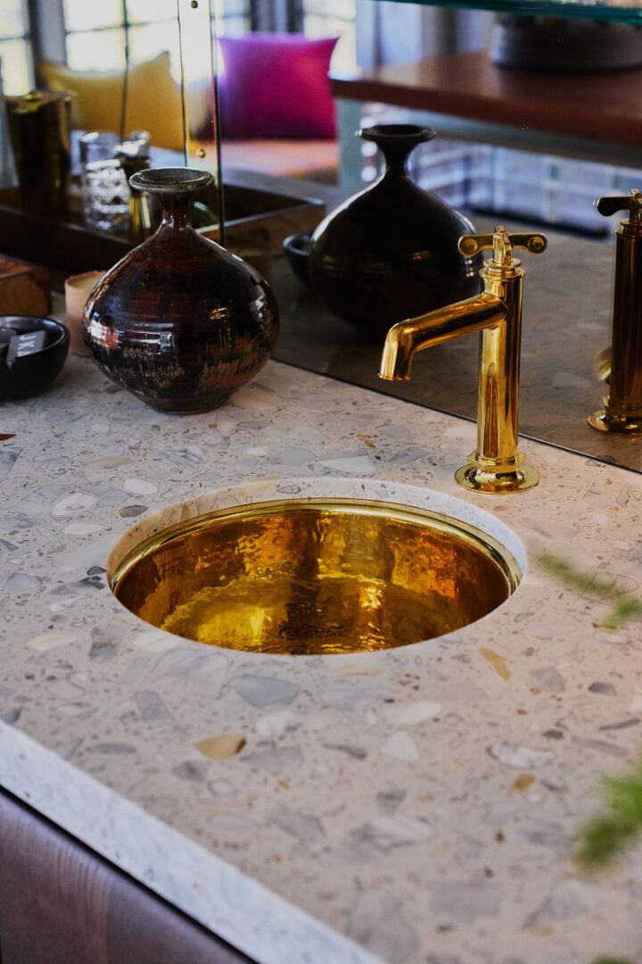 Designer: John Anderson | Photographer: Arthur Alvarez | Materials: Arabescato Bianco Brushed Marble Slab