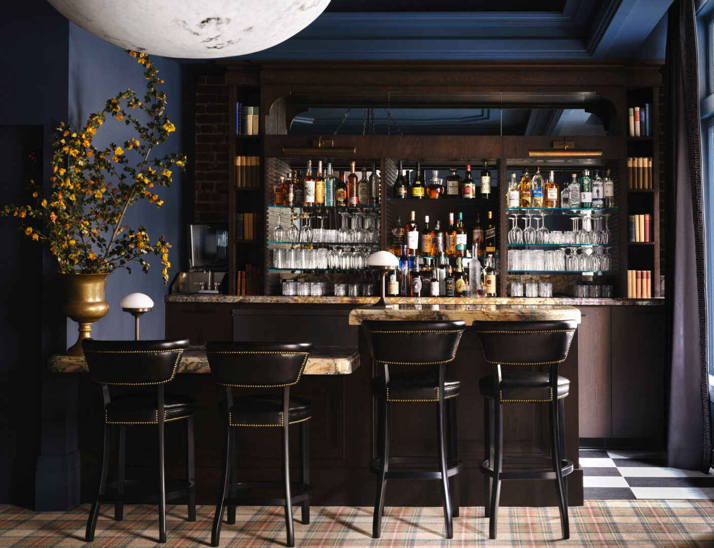 Designer: Jon de la Cruz (DLC ID) | Photographer: Douglas Friedman | Material: Breccia de Vendome Slab