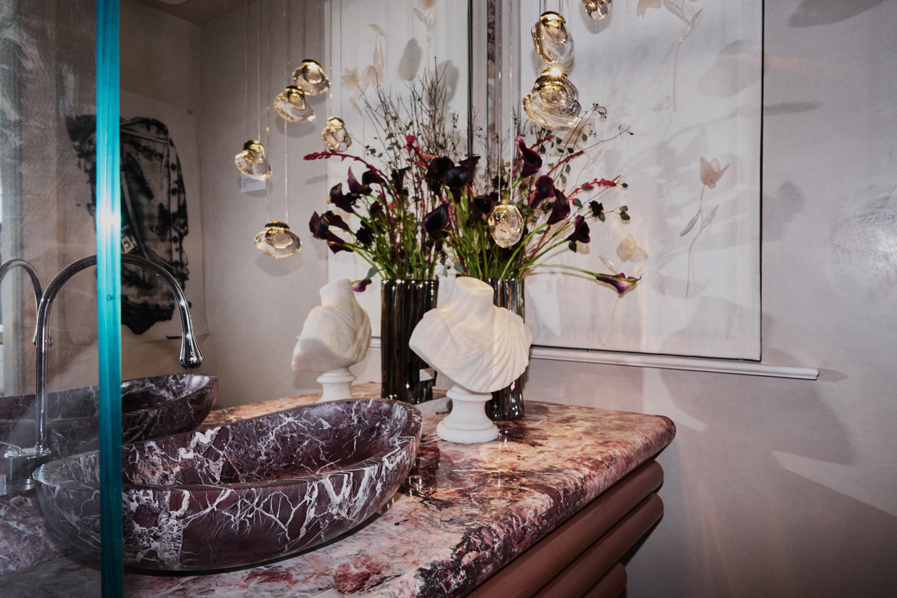 Designer: Sabah Mansoor | Photographer: Arthur Alvarez | Materials: Cherry Blossoms Polished Marble, Leroy Soleil Honed Marble, Alabastrino Leathered Marble
