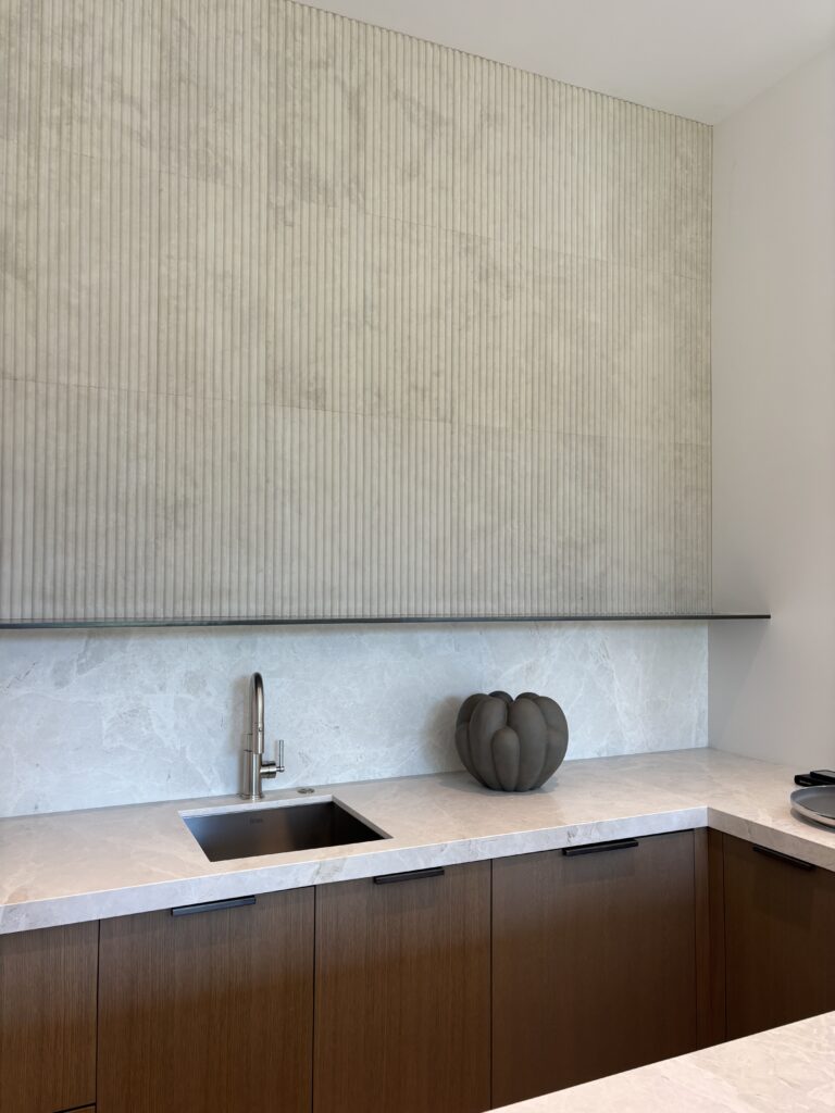 Architect, Designer & Builder: PPG | Materials: Dama Bianca & Creme Du Provence Fluted