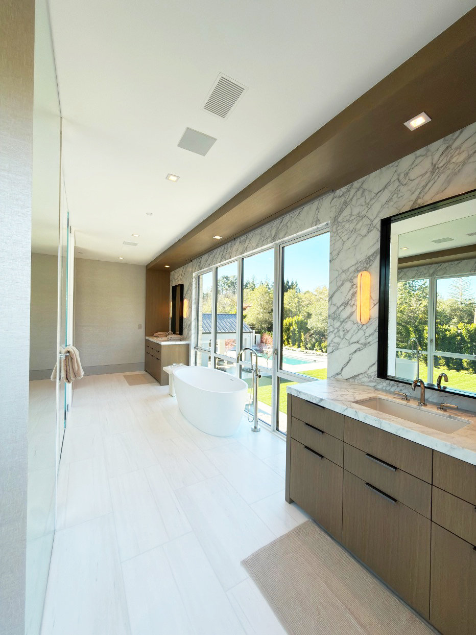 Architect, Designer & Builder: PPG | Material: Calacatta Vagli