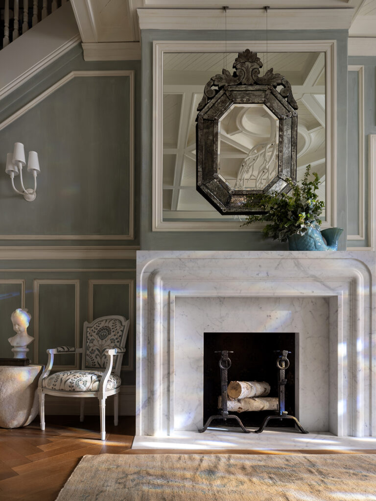 Designer: Kendall Wilkinson Design | Photographer: Paul Dyer | Contractor: Cook Construction | Material: Bianco Carrara Marble