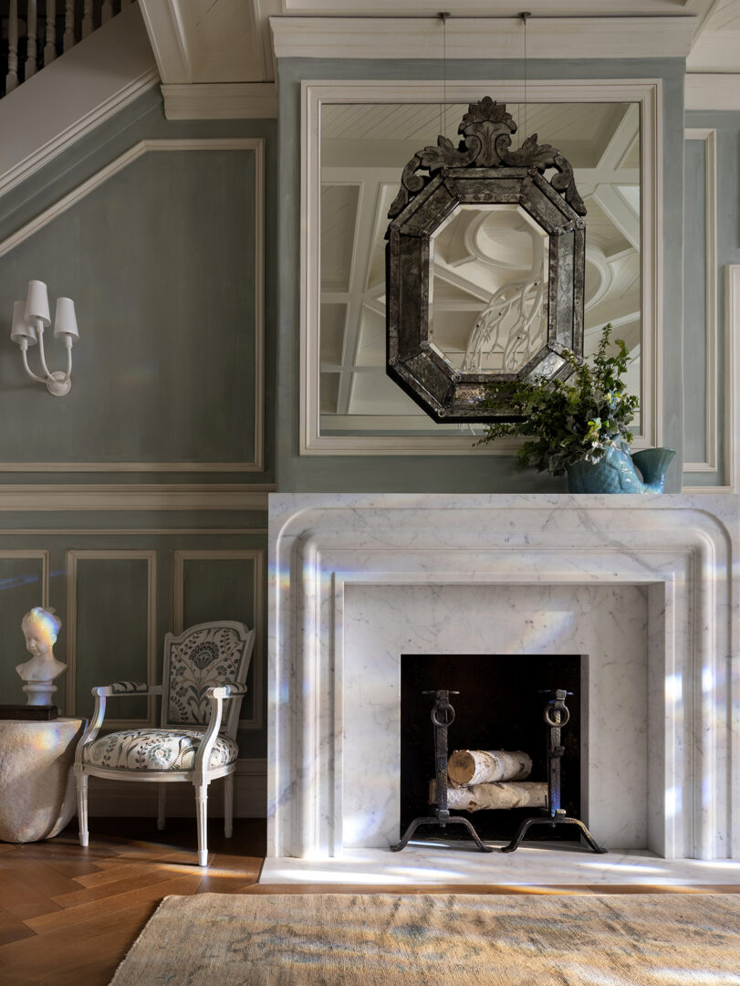 Designer: Kendall Wilkinson Design | Photographer: Paul Dyer | Contractor: Cook Construction | Material: Bianco Carrara Marble Slab