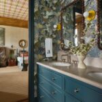 Designer: Jeffrey Neve Interior Design | Photographer: R. Brad Knipstein | Contractor: Murphy McKenna Construction | Materials: Venezia Warm White Thassos Tumbled Mosaic by Dulcet Tile (floor); Corinthian Beige Marble (countertop) Slab