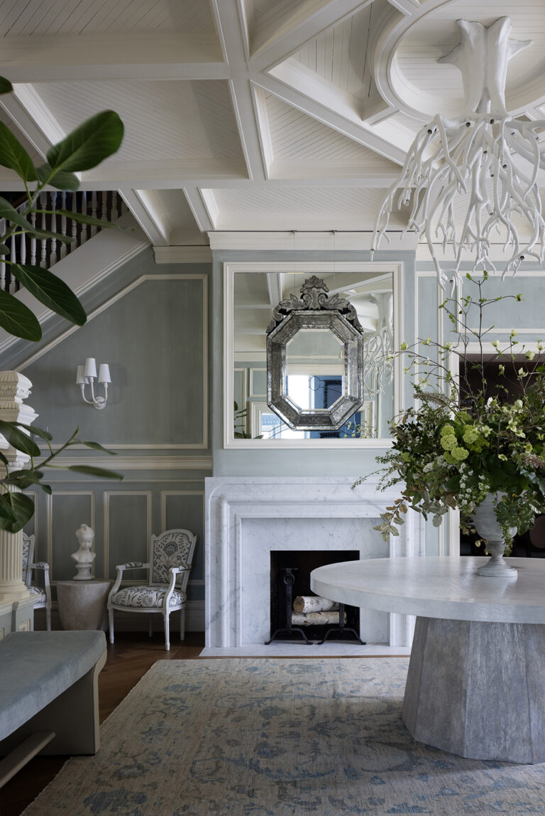 Designer: Kendall Wilkinson Design | Photographer: Paul Dyer | Contractor: Cook Construction | Material: Bianco Carrara Marble
