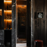 Designer: Studio Alexander | Photographer: Dane Deaner | Contractor: Cliff Point Construction | Materials: Collemandina Marble, McIntyre Essential Collection in Tenmoblue and Charcoal Slab