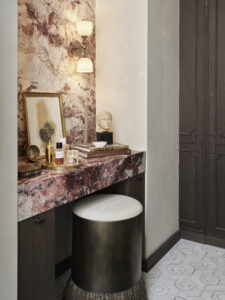 Designer: Lizette Marie Interior Design | Photographer: Jose Manuel Alorda | Contractor: Cook Construction | Materials: Cherry Blossoms Marble, Octavia Bianco Dolomite w/ Calacatta Zebrino Mosaic by Dulcet Tile
