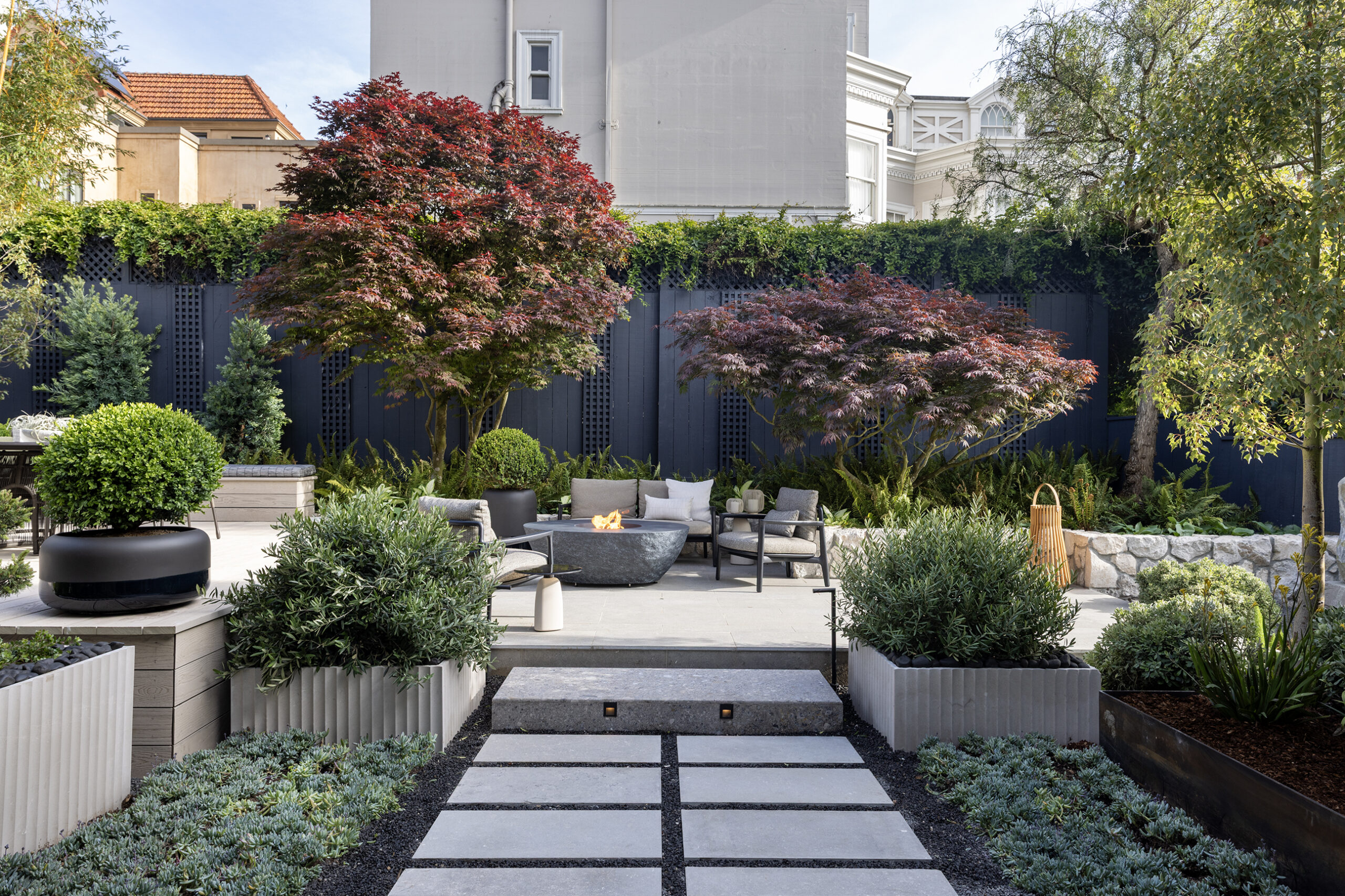 Designer: Martinelli Design | Photographer: Paul Dyer | Young and Burton | Materials: Ceppo Di Gre Limestone, Seville Limestone, Como Taupe Limestone, Indiana Limestone, Ivory & Silver Travertine Veneer