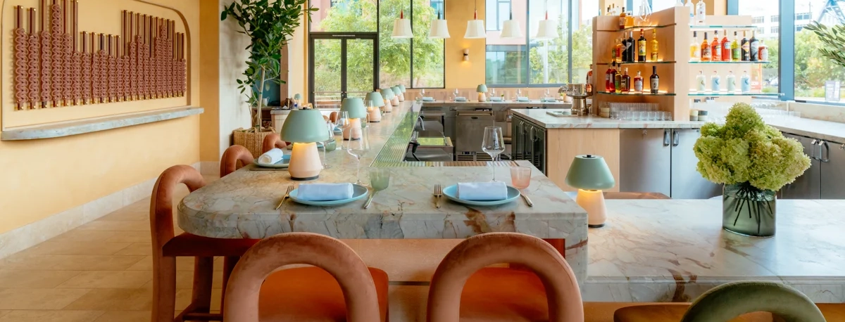 Architect, Designer & Builder: PPG | Photographer: R. Brad Knipstein Photography | Material: Taj Mahal