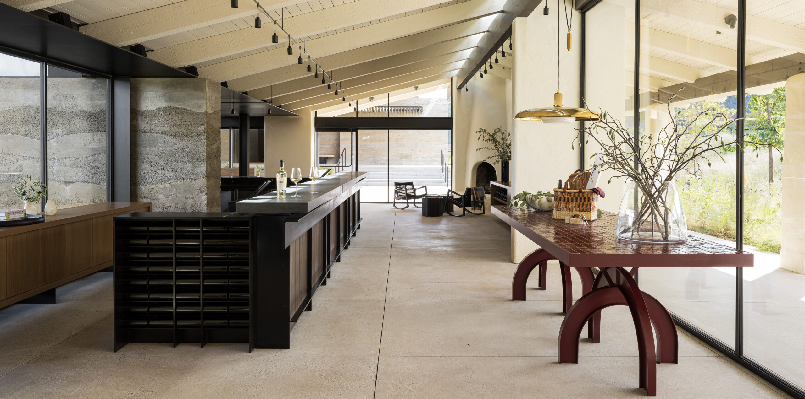 Architect, Designer & Builder: PPG | Photographer: R. Brad Knipstein Photography | Material: Taj Mahal
